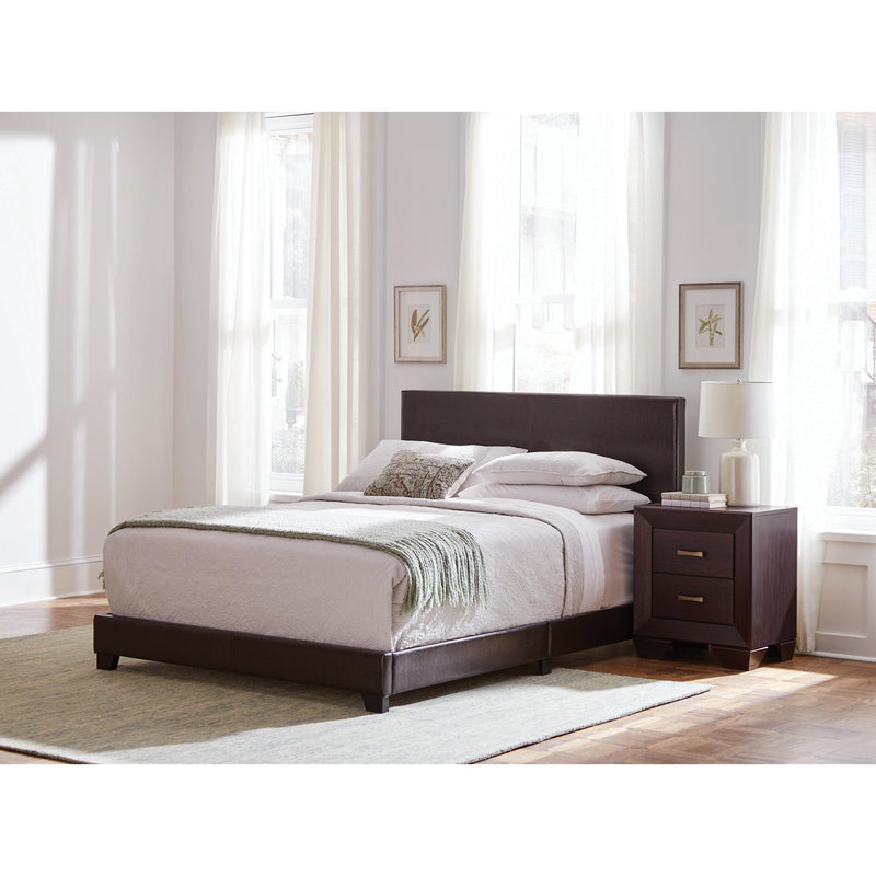 Coaster Furniture Dorian Queen Upholstered Panel Bed 300762Q IMAGE 2