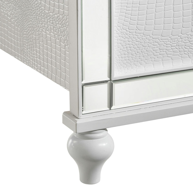New Classic Furniture Valentino BA9698W King Upholstered Bed - White IMAGE 5