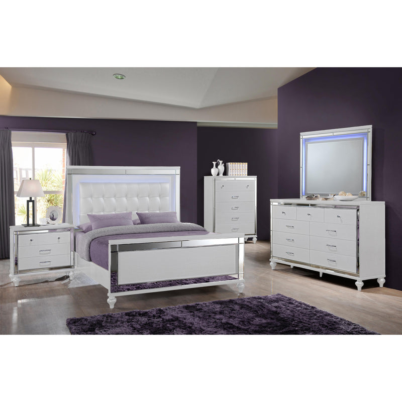 New Classic Furniture Valentino BA9698W King Upholstered Bed - White IMAGE 6