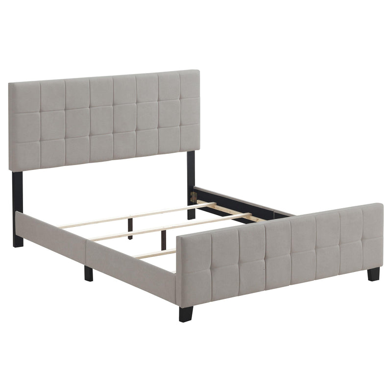 Coaster Furniture Fairfield 305952Q Queen Panel Bed IMAGE 1