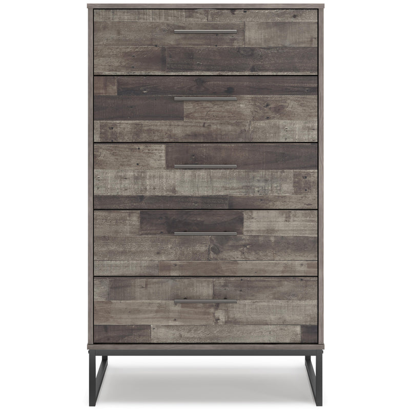  Signature Design by Ashley Neilsville EB2120-245 Five Drawer Chest IMAGE 3