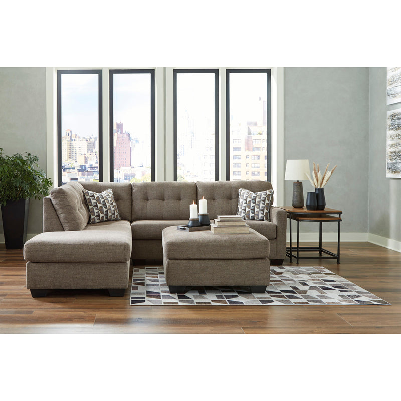 Signature Design by Ashley Mahoney 31005S3 2 pc Sleeper Sectional with Chaise IMAGE 8