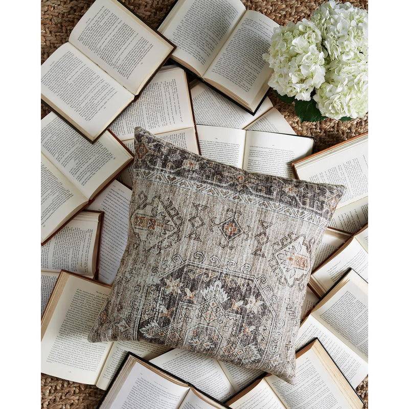  Signature Design by Ashley Roseridge A1000972 Pillow IMAGE 4