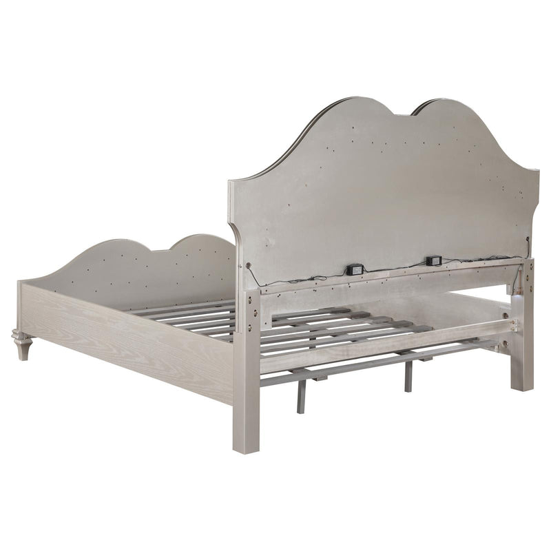 Coaster Furniture Evangeline 223391Q Tufted Upholstered Platform Queen Bed - Ivory/Silver Oak IMAGE 6