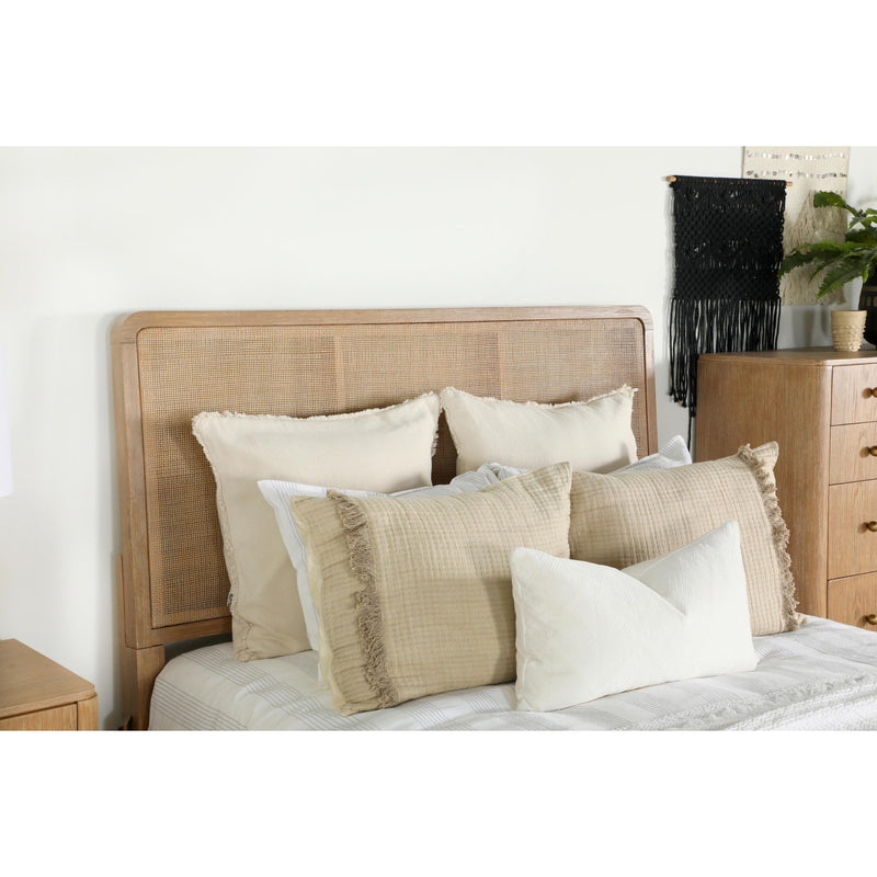 Coaster Furniture Arinia 224300KE Upholstered Eastern King Panel Bed - Sand Wash/Natural Cane IMAGE 13