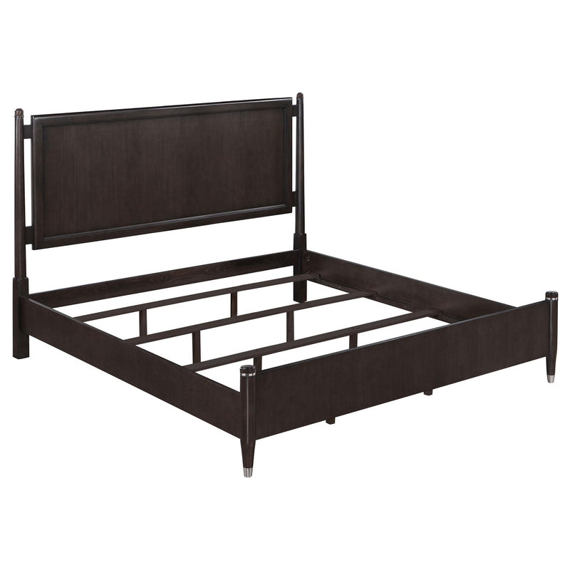 Coaster Furniture Emberlyn 223061Q Queen Poster Bed - Brown IMAGE 5