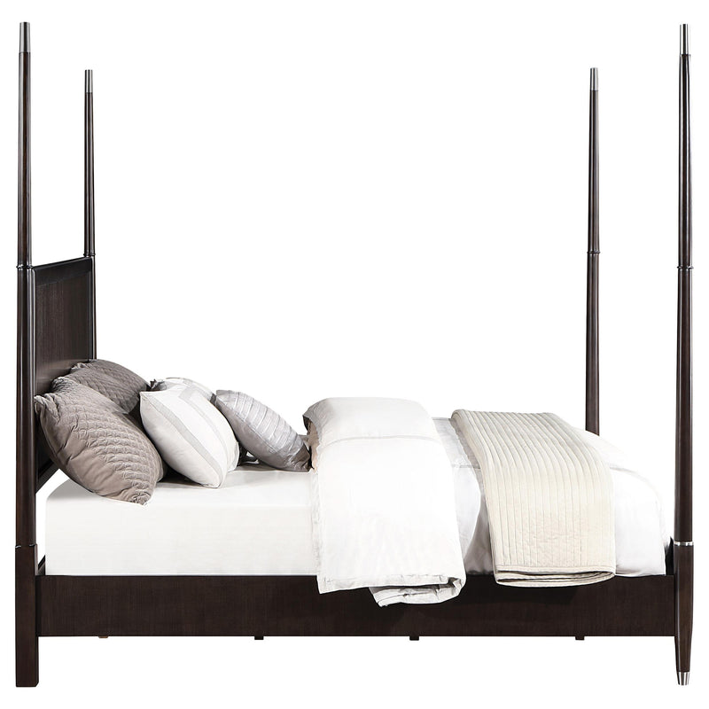Coaster Furniture Emberlyn 223061Q Queen Poster Bed - Brown IMAGE 8