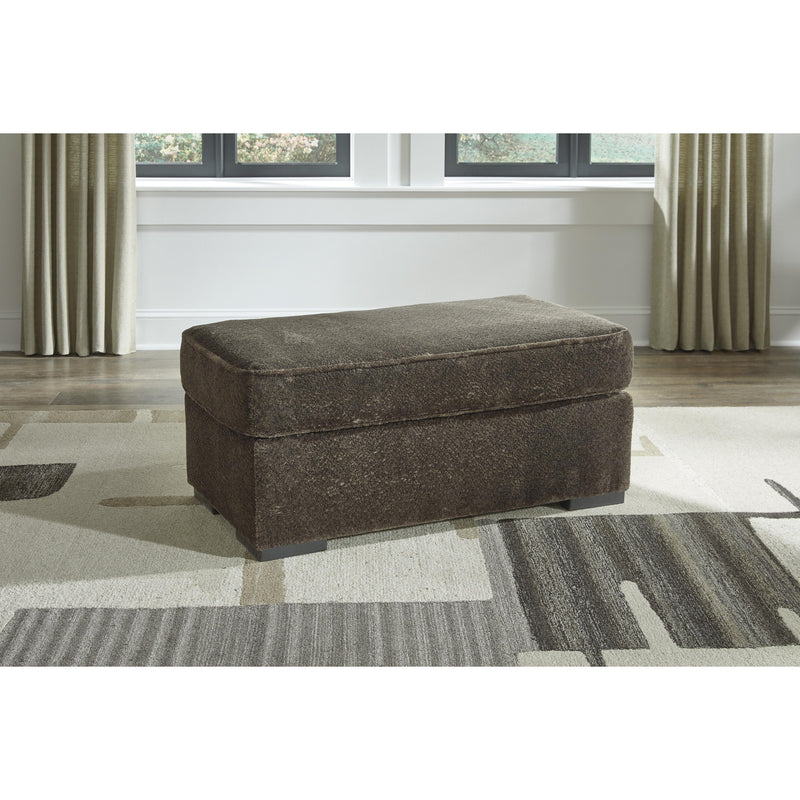  Benchcraft Aylesworth 53702U1 Oversized Chair and Ottoman IMAGE 3