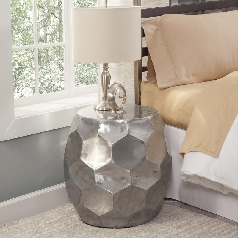 Steve Silver Furniture Stomp ST200EN Round End Table IMAGE 3