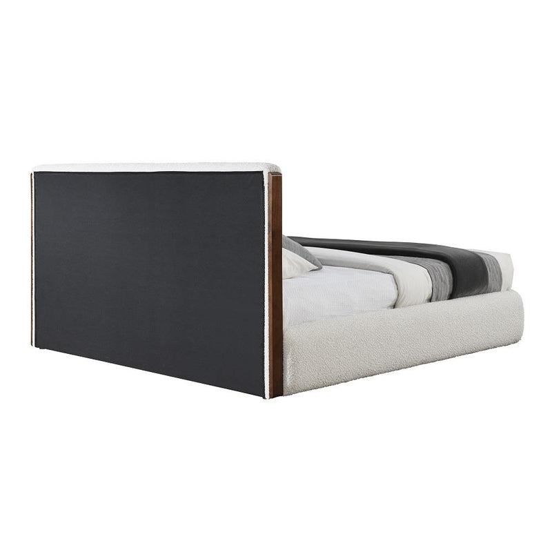 Acme Furniture Sandro BD02470Q Queen Bed IMAGE 5