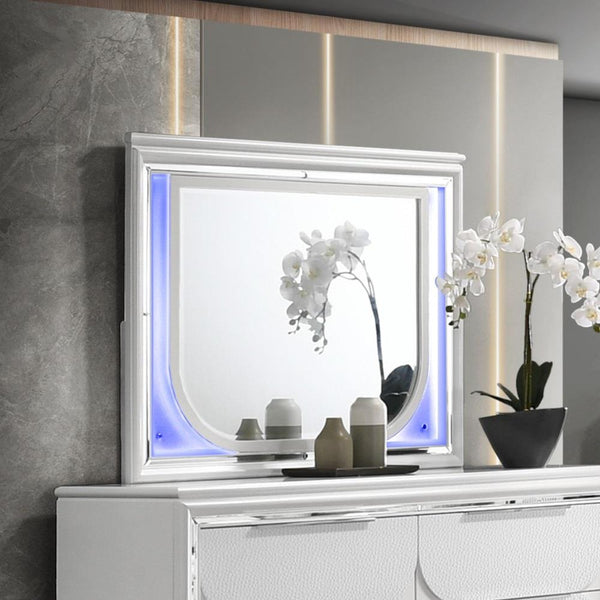 Acme Furniture Tarian BD02319 Mirror with LED IMAGE 1