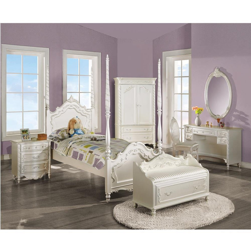 Acme Furniture Pearl BD02434 Mirror IMAGE 2
