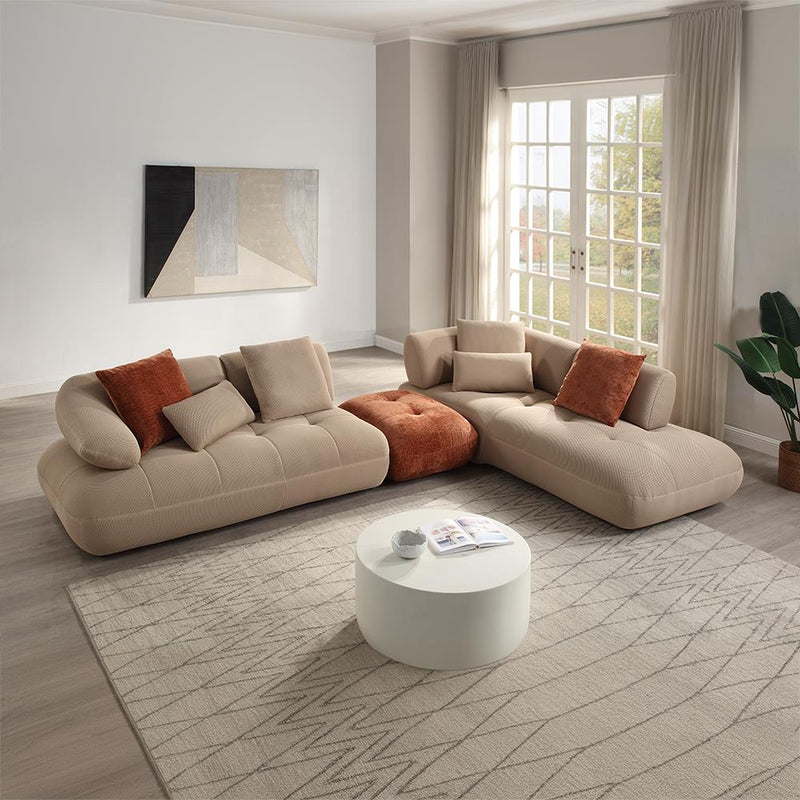 Acme Furniture Carrick LV03920 Sectional Sofa with 6 Pillows IMAGE 17