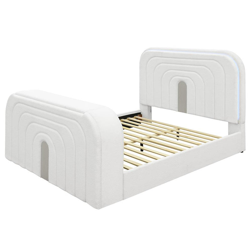 Acme Furniture Shelyn Queen Upholstered Panel Bed BD04752Q IMAGE 2