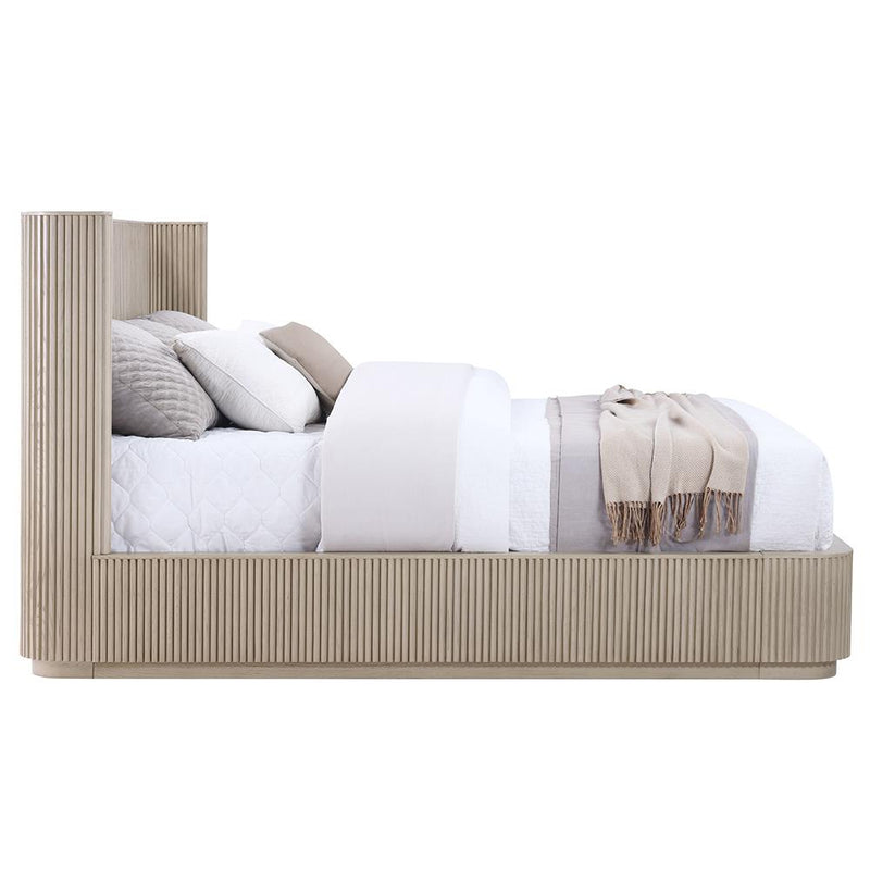 Acme Furniture Leanna King Panel Bed BD05431EK IMAGE 4